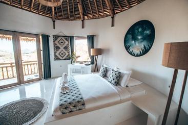 هتل Mohini Komodo Resort