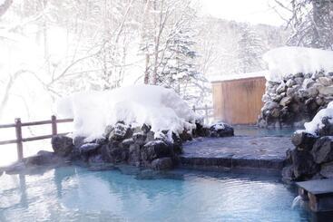 호텔 Tomuraushionsen Higashi Taisetsuso