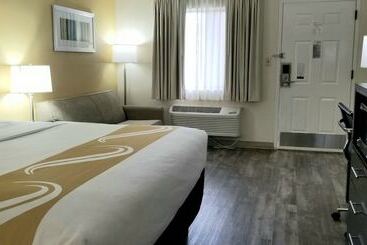 בית מלון כפרי Quality Inn Pelham I65 Exit 246