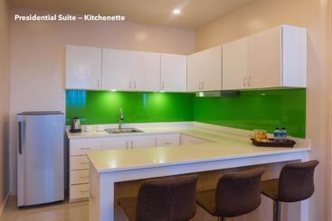 Iloilo Gateway Hotel And Suites