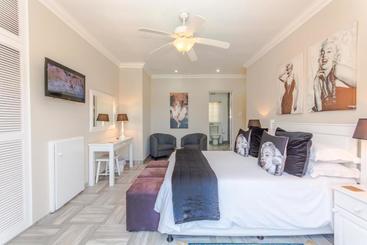 پانسیون Villa Capri Guesthouse Ballito