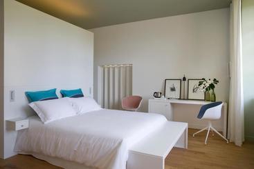 تختخواب و صبحانه Chasse Spleen Les Chambres