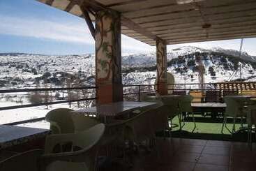 پانسیون Hostal Restaurante Taibilla