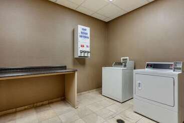 هتل Comfort Inn & Suites North Little Rock Mccain Mall