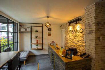 پانسیون Urbano Luxury