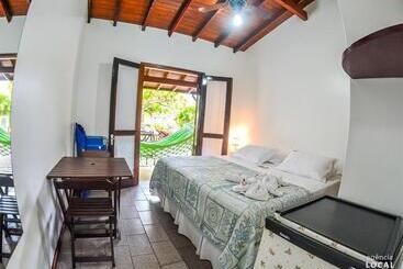 پانسیون Pousada Palhocinha Garopaba