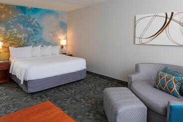 هتل Courtyard By Marriott Bloomington Mall Of America