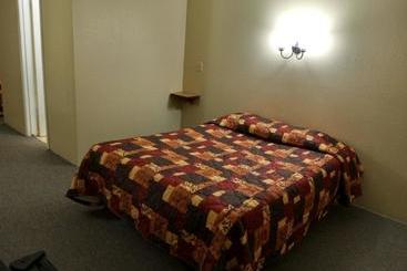 فندق على الطريق Lakota Lodge