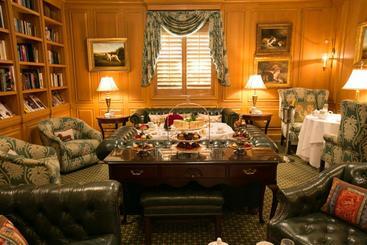 هتل The Chesterfield Palm Beach
