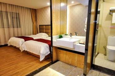 هتل 7 Days Inn Guangzhou Pazhou Branch