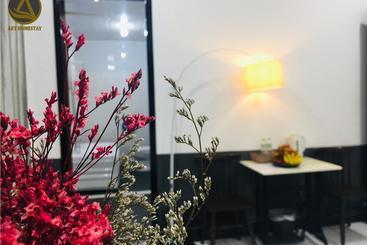 هتل Art Homestay  Hostel