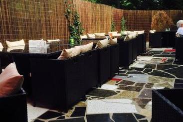 هتل Michelangelos   Rooms, Restaurant & Bar