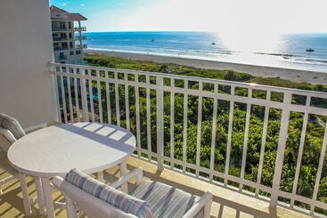 Discovery Beach Resort