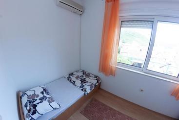 Hostel  Sema