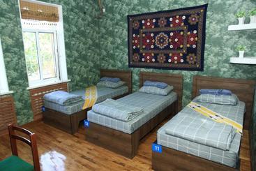 Yellow Hostel Dushanbe