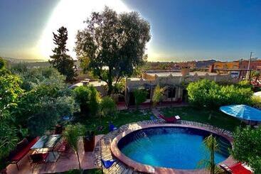 پانسیون Relais Esmeralda