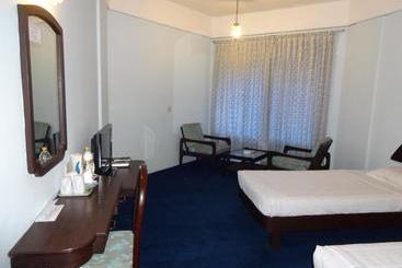 هتل Manuelsons Malabar Palace