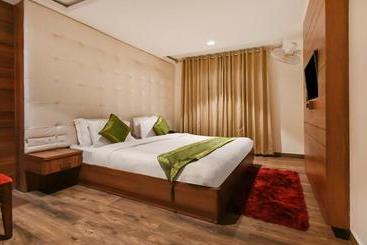 هتل Treebo Tryst Rv Inn