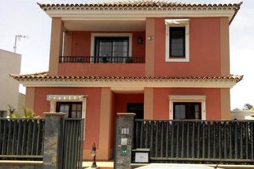 پانسیون Chalet Anagato