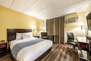هتل Econo Lodge Mayo Clinic Area