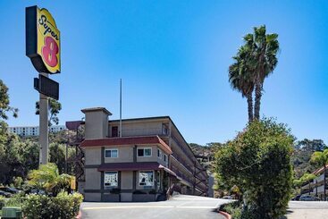 Super 8 By Wyndham San Diego Hotel Circle