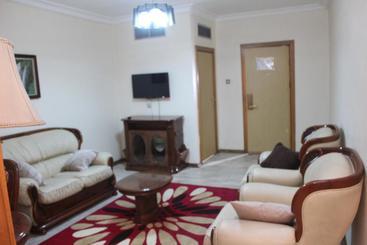 هتل Franklin  And Suites