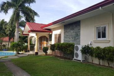 Phil Oasis  And Resorts