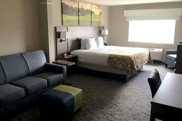 فندق Clarion Pointe Mattoon Near University