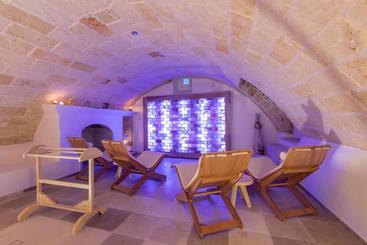 تختخواب و صبحانه Masseria La Tofala Benessere & Spa
