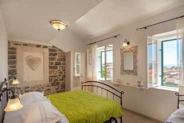 Beach Resort Apartments Podspiline