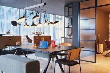 فندق Moxy Southampton