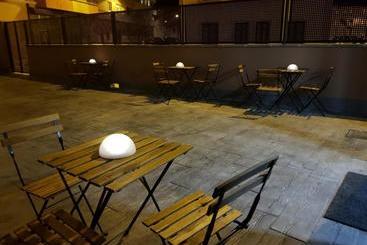 پانسیون Hostal Rural Villa De Mendavia