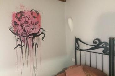 پانسیون Hostal Rural Villa De Mendavia