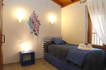 پانسیون Hostal Rural Villa De Mendavia