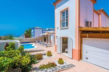 Villa Agustina