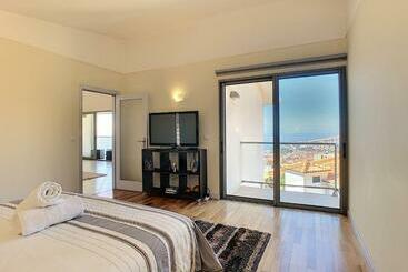 Villa Moniz By Lovelystay