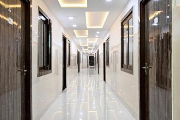 هتل Spot On 60218  Raj Inn Spot