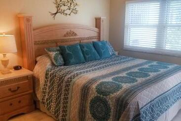 Gulf Strand Resort By Travel Resort Services