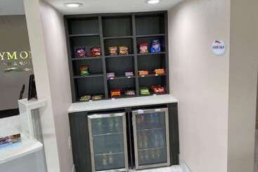 בית מלון כפרי Baymont By Wyndham Topeka