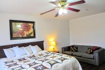 فندق Guest House Inn