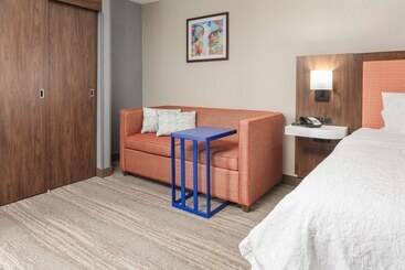 هتل Hampton Inn Joliet Plainfield I 55