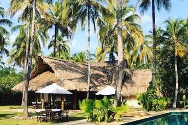 هتل Gitana Del Mar Boutique Beach Resort