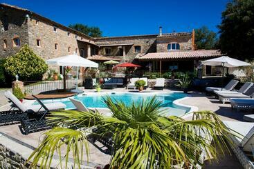 דירות לתיירים Les Chalets En Cévennes