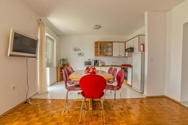 Apartment Lidija 4202
