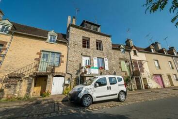 דירות לתיירים Le Refuge Des Alpes Mancelles