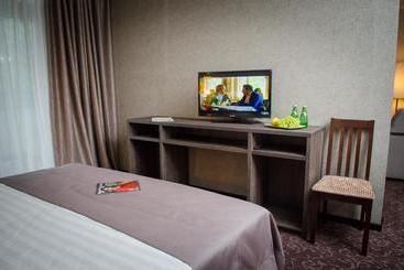 Sport Hotel  Yunost