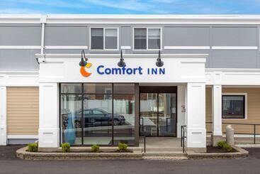 هتل Comfort Inn Hyannis  Cape Cod
