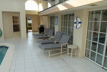آپارتمانهای توریستها Sm226143   Lindfields   3 Bed 3 Baths Villa
