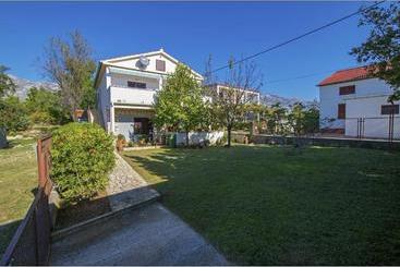 דירות לתיירים Apartment Nekic