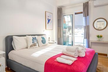 Unique Apartment In Glyfada Center